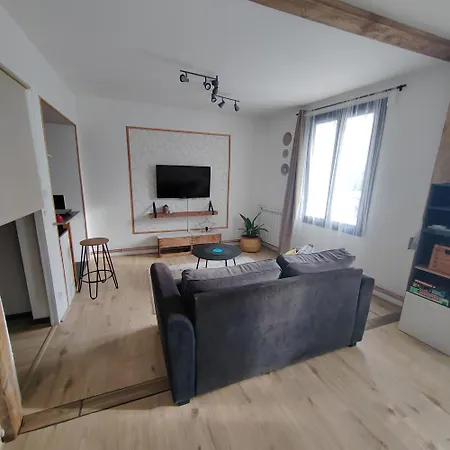 Les Cactus Homestay *